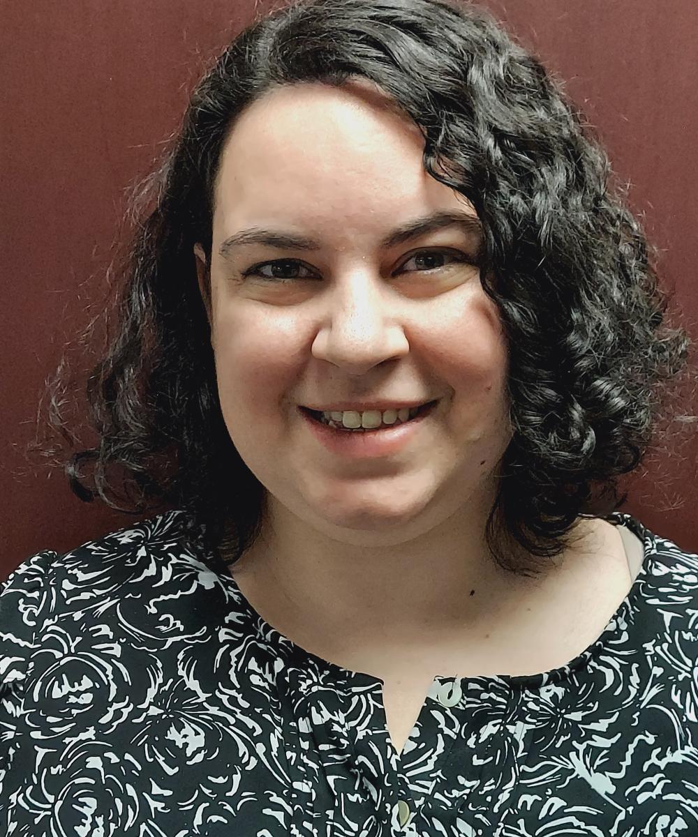 Ali Scantland headshot